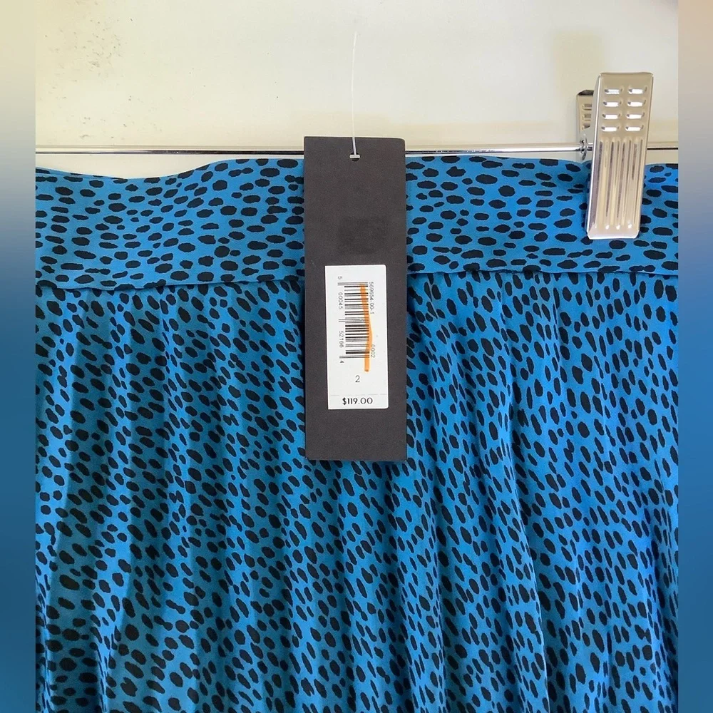 NWT Banana Republic Accordion Pleat Sharkbite Midi Skirt - Teal Dot - 2